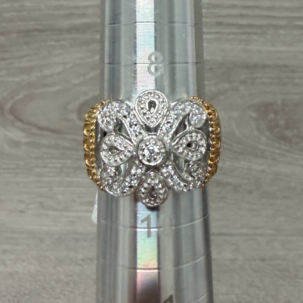 Elegant Gold tone and Sterling Silver Floral Ring .925‎